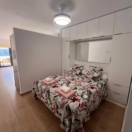 Seaview Royal Garden Lägenhet